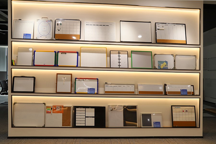 「白板百科」什么叫軟木組合板?帶軟木板的白板