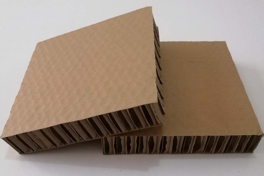 磁性白板的夾層板芯制造原材料主要有哪些？